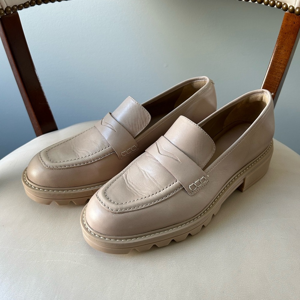 Bernardo tan/beige slip on loafer style shoes